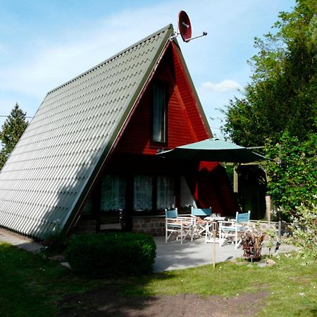 Ferienhaus Am See Perlin Экстерьер фото